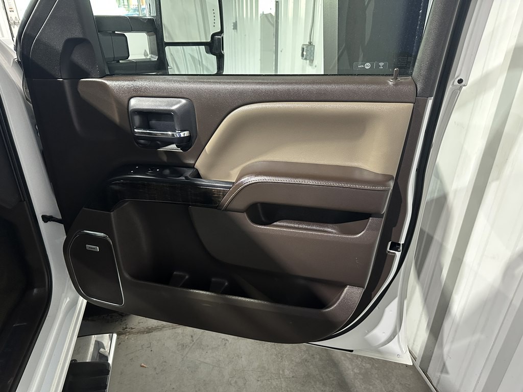 2016 GMC Sierra Image 11