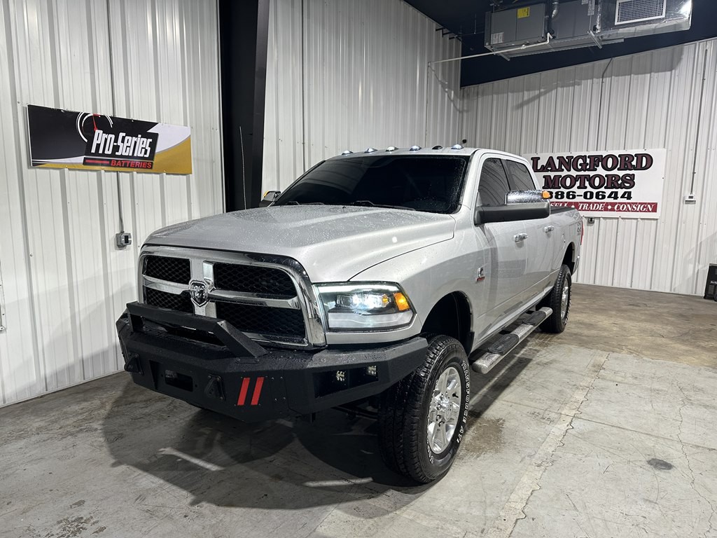 2017 RAM 2500 Image 2