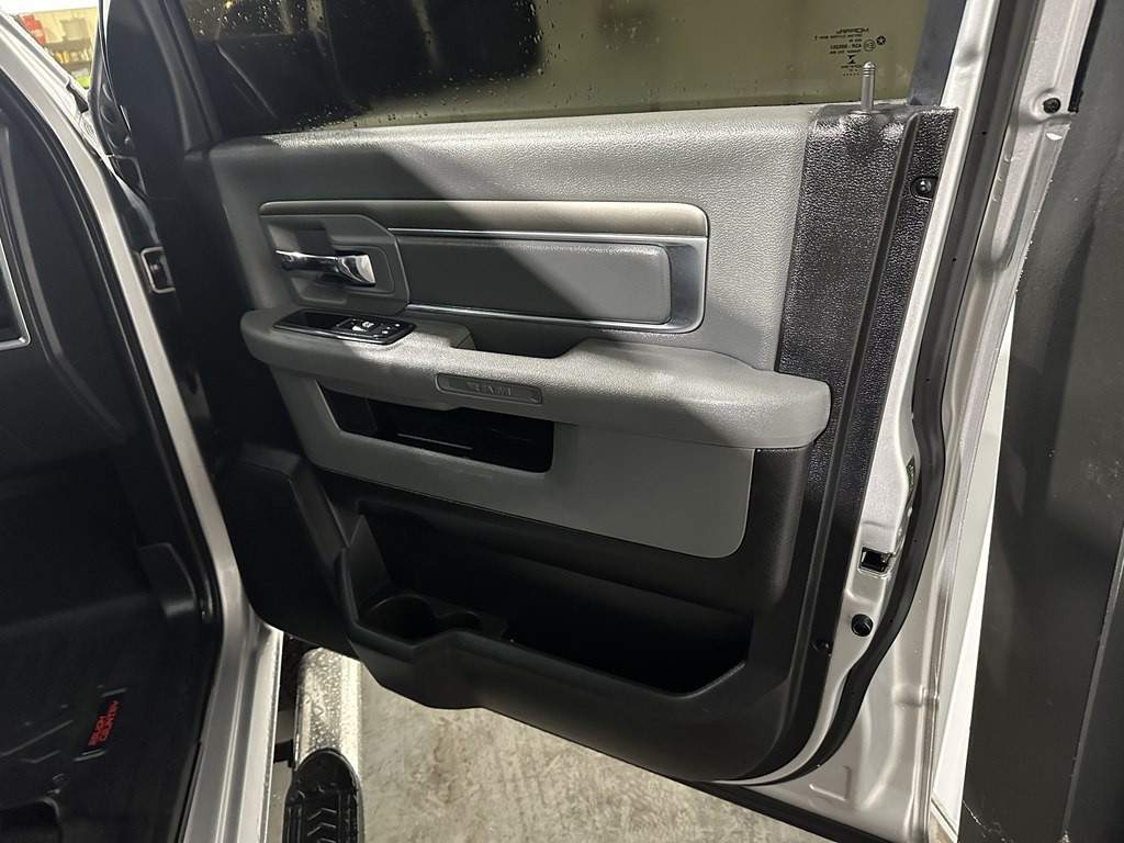 2017 RAM 2500 Image 10