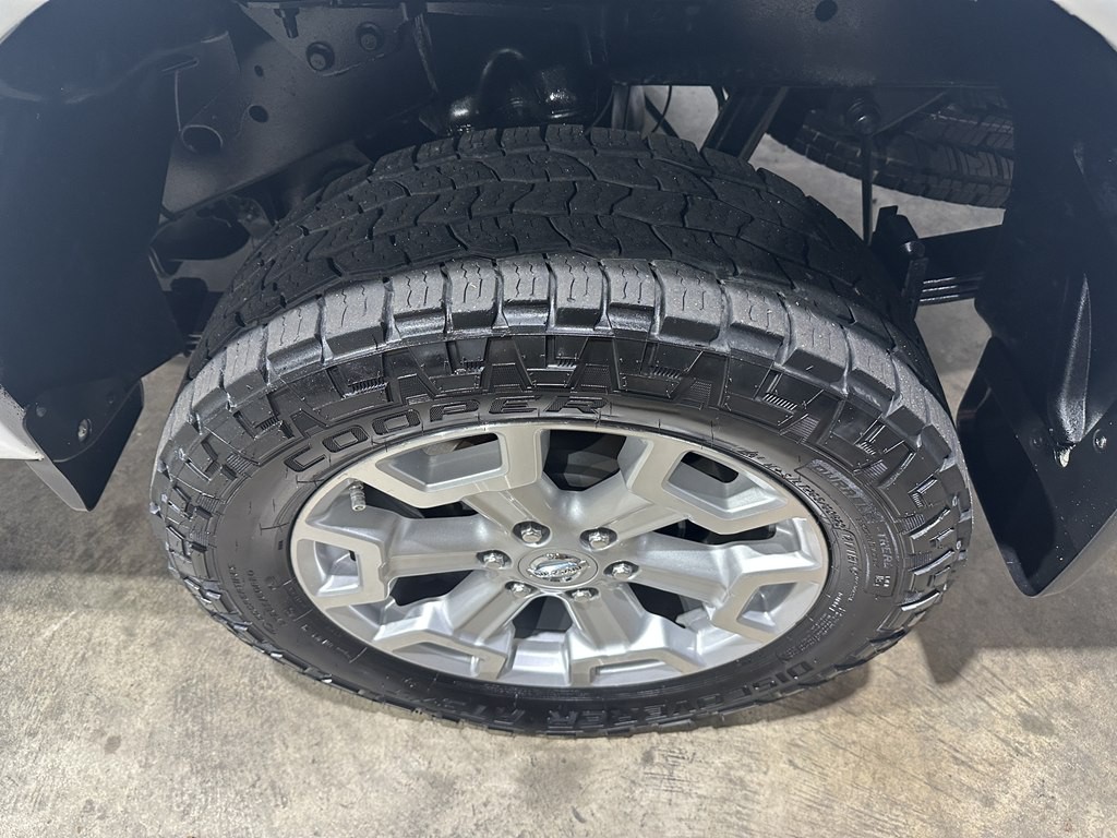 2017 Nissan Titan Image 4