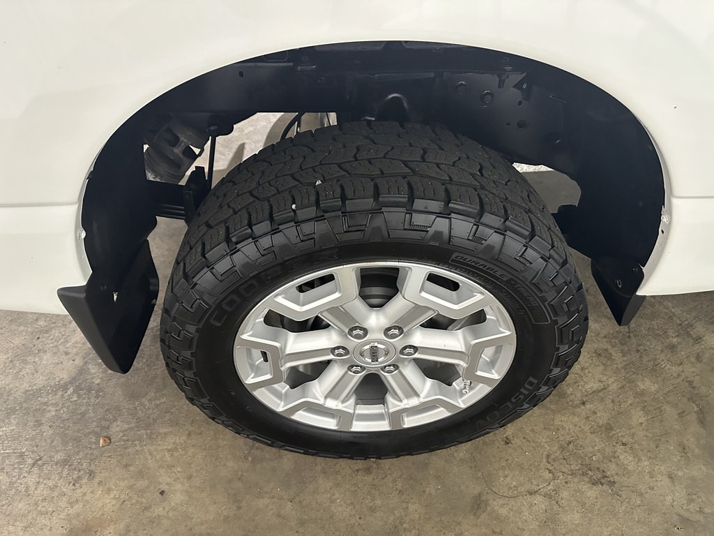 2017 Nissan Titan Image 6