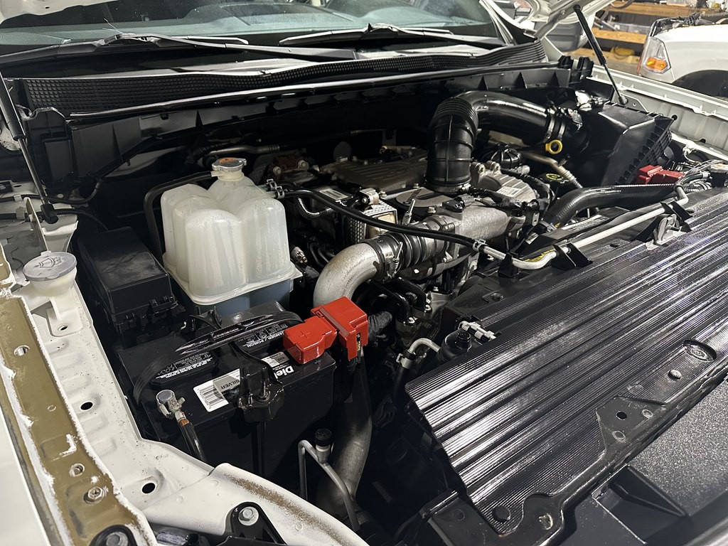 2017 Nissan Titan Image 15