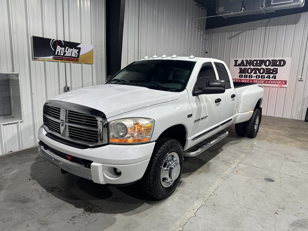 2006 Dodge Ram 3500 Image 2