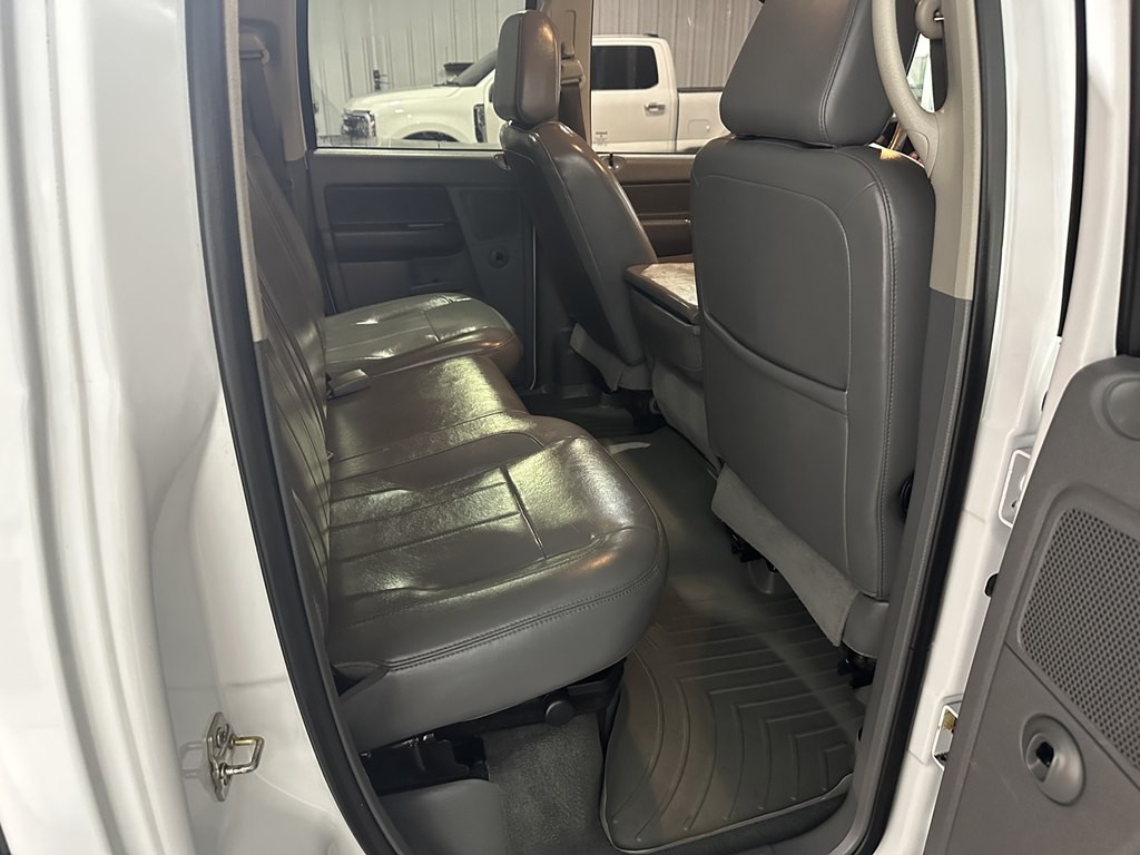 2006 Dodge Ram 3500 Image 9