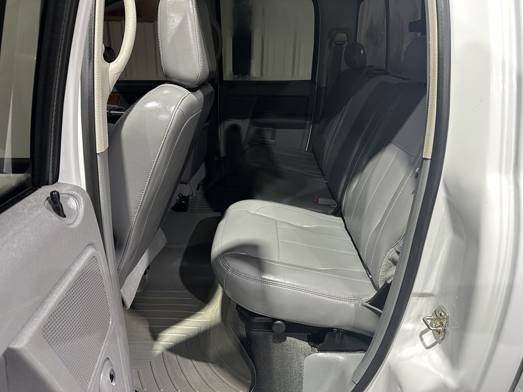 2006 Dodge Ram 3500 Image 12