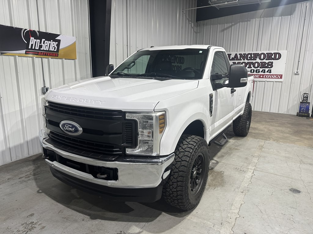 2019 Ford F-250 Image 2