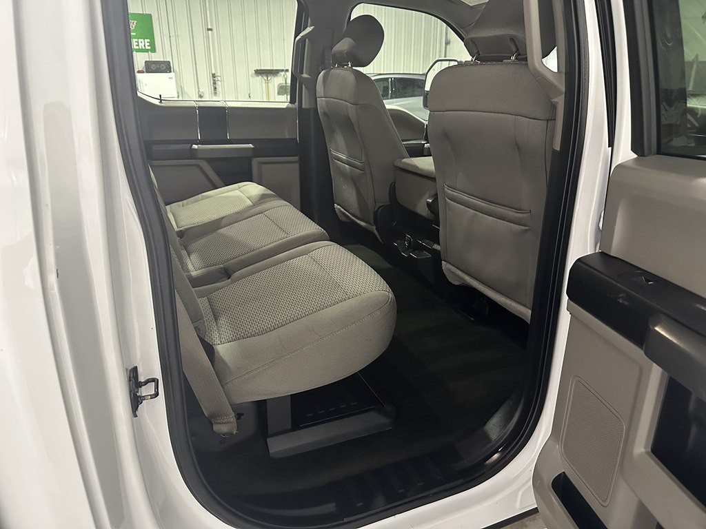 2017 Ford F-250 Image 9