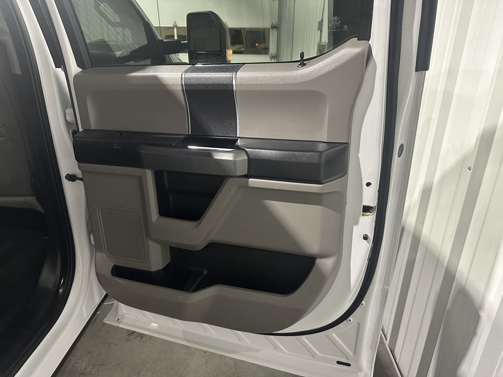 2017 Ford F-250 Image 10