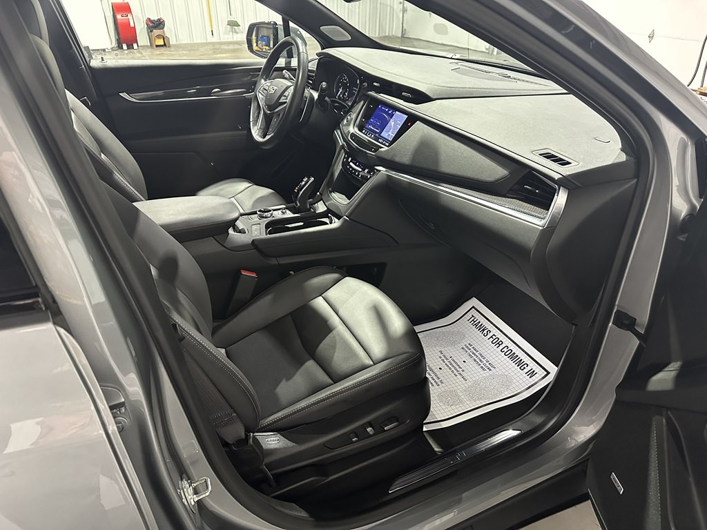 2025 Cadillac XT5 Image 9