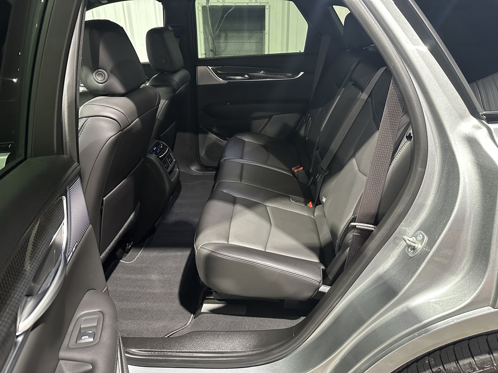 2025 Cadillac XT5 Image 12