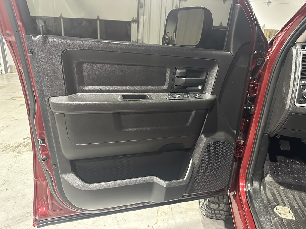 2018 RAM 3500 Image 14