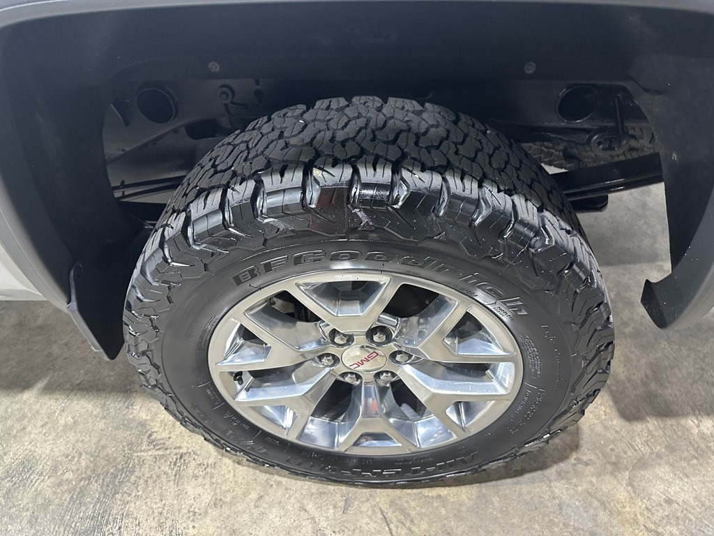 2015 GMC Sierra Image 4