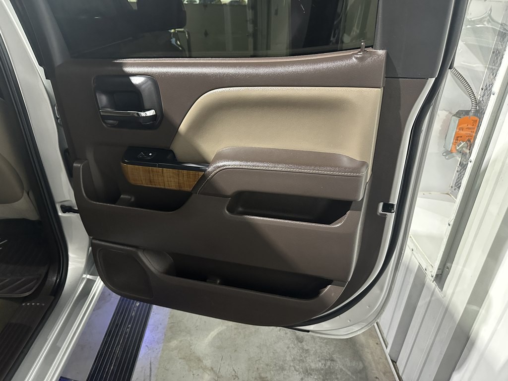 2015 GMC Sierra Image 8