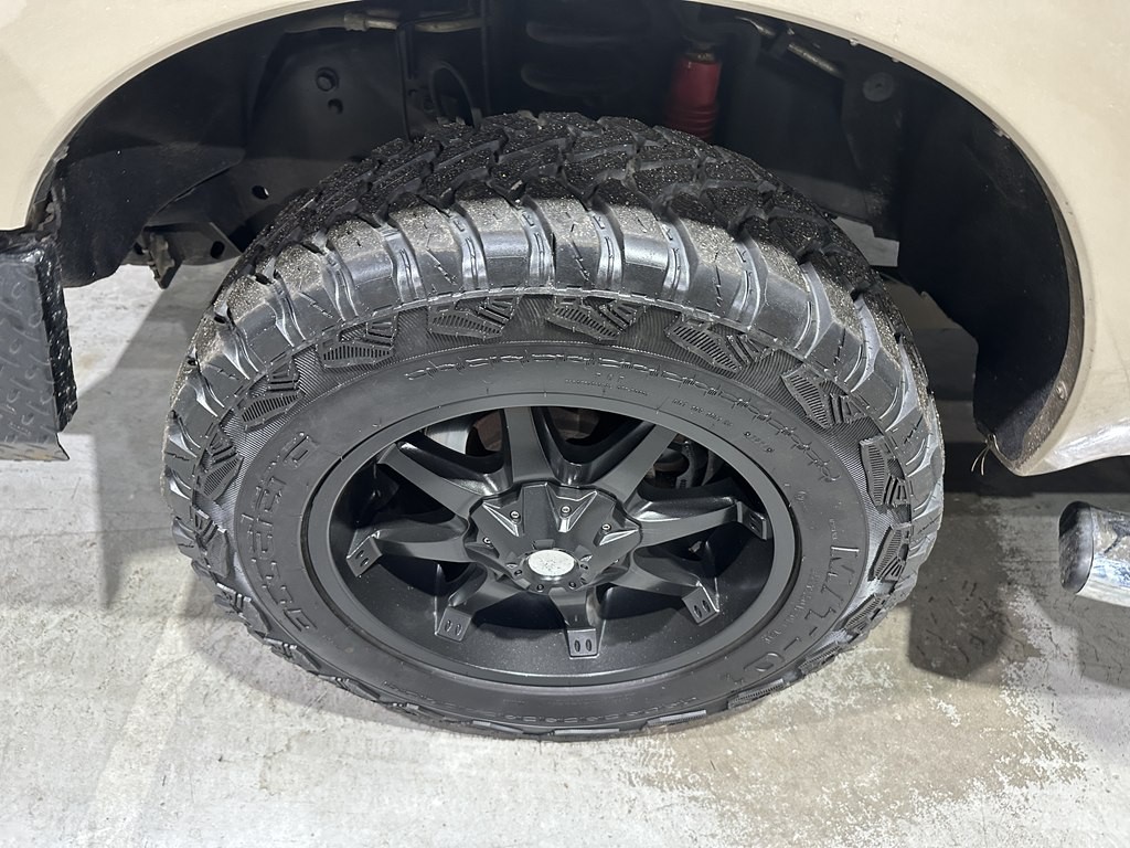 2011 Ford F-250 Image 3