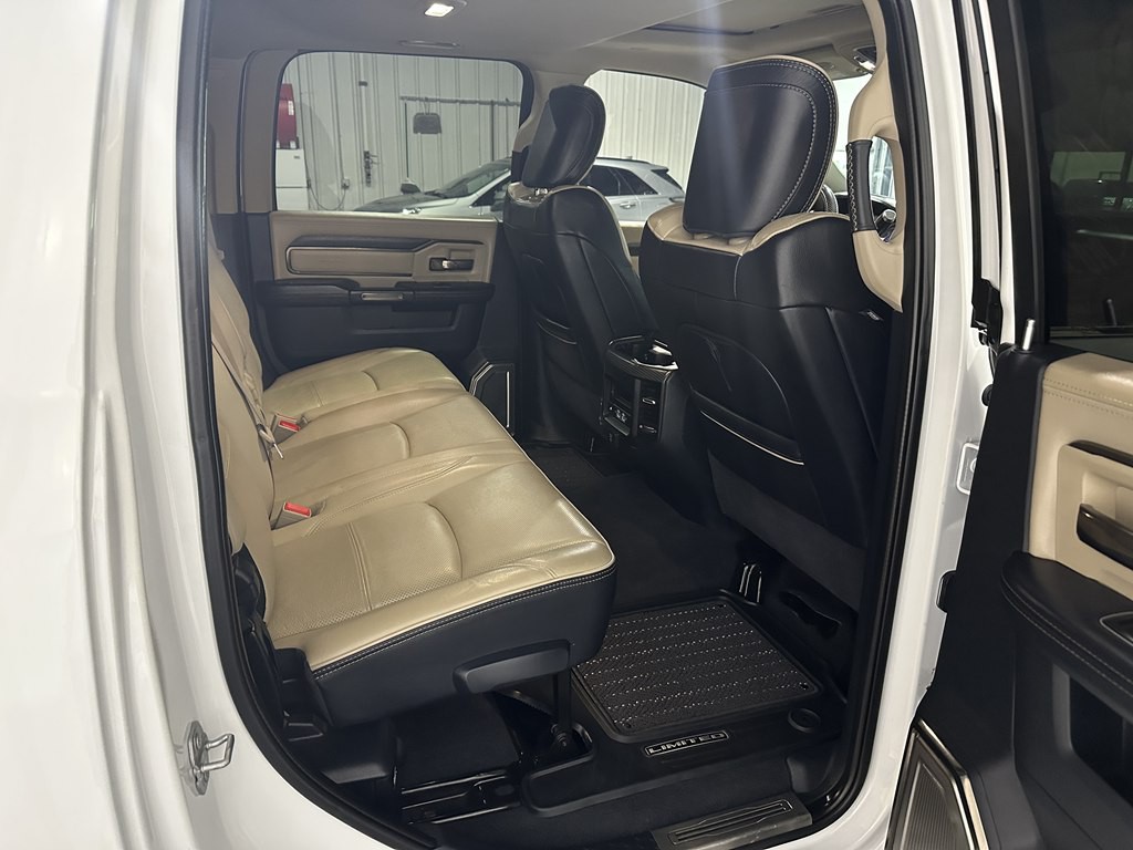 2021 RAM 2500 Image 9