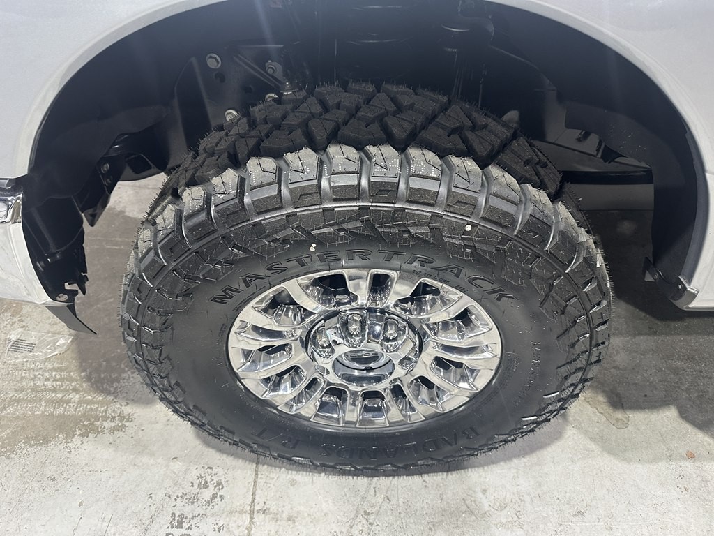 2022 Ford F-250 Image 3