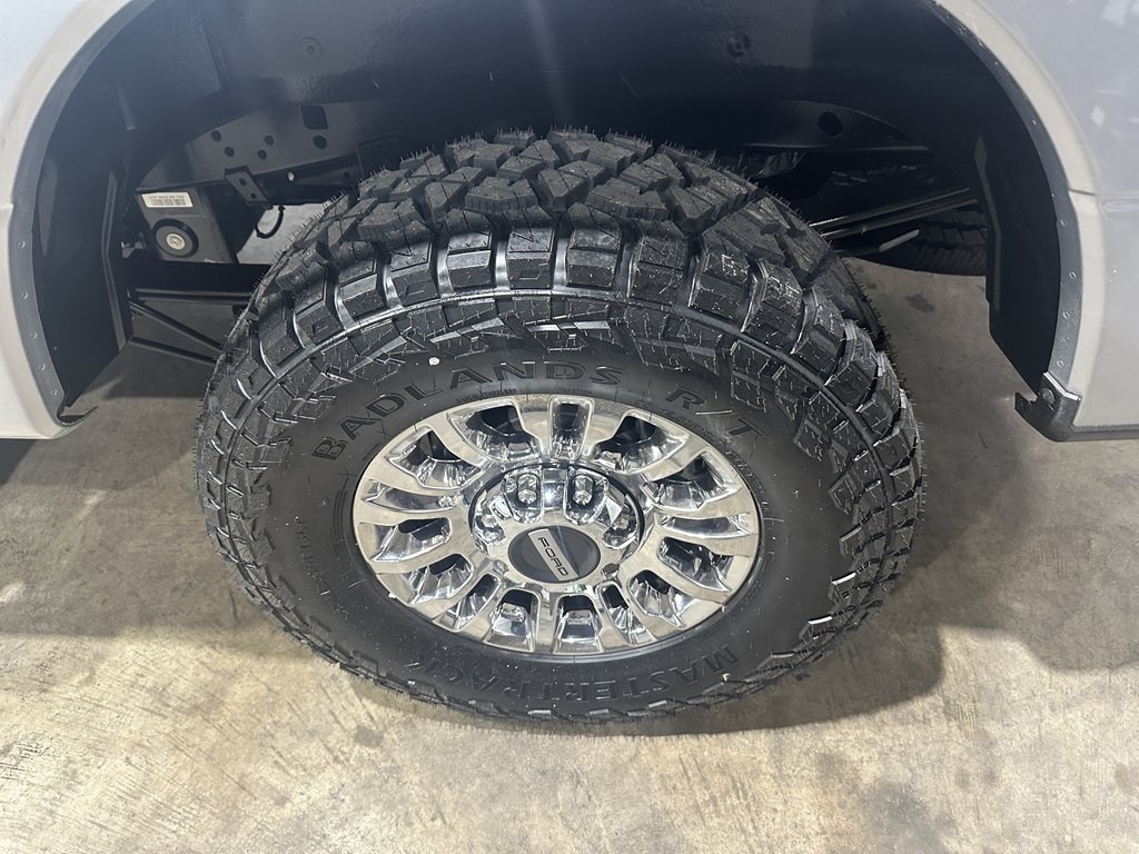 2022 Ford F-250 Image 4