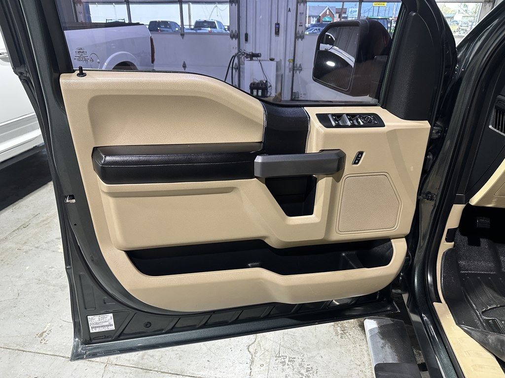 2015 Ford F-150 Image 13