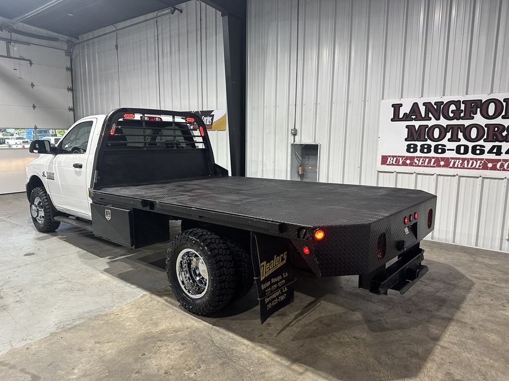 2017 RAM 3500 Image 5
