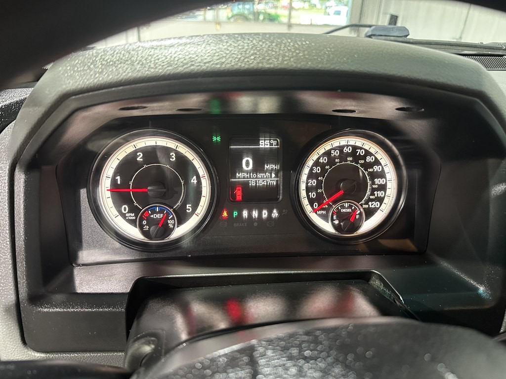 2017 RAM 3500 Image 14