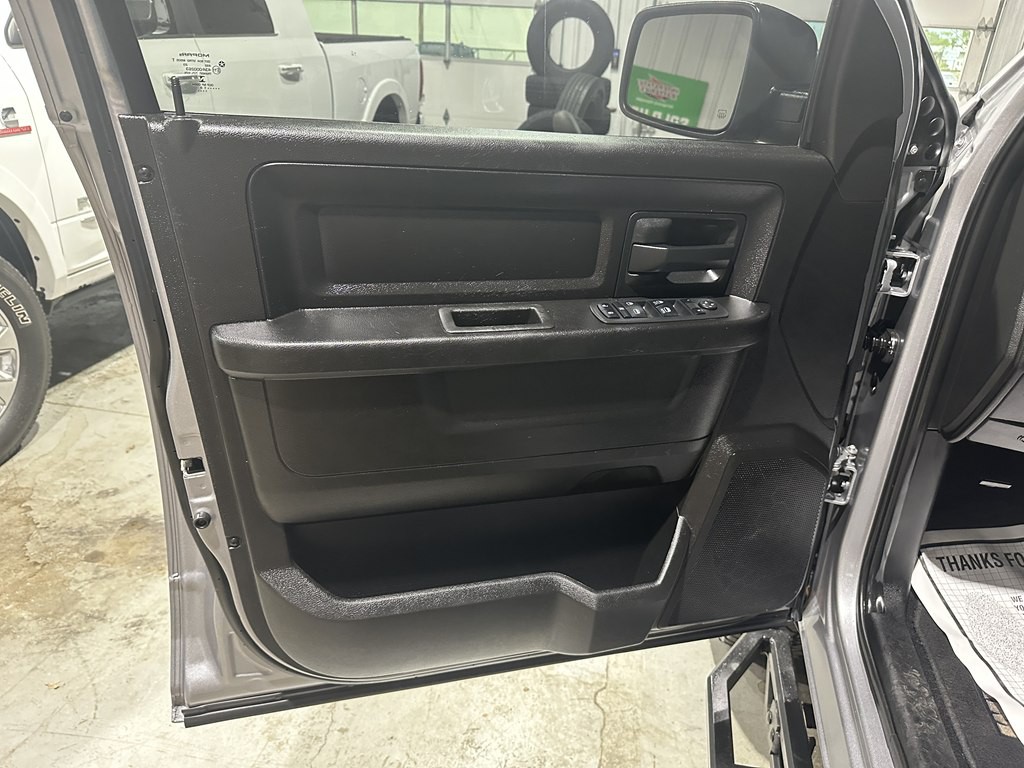 2019 RAM 1500 Image 12