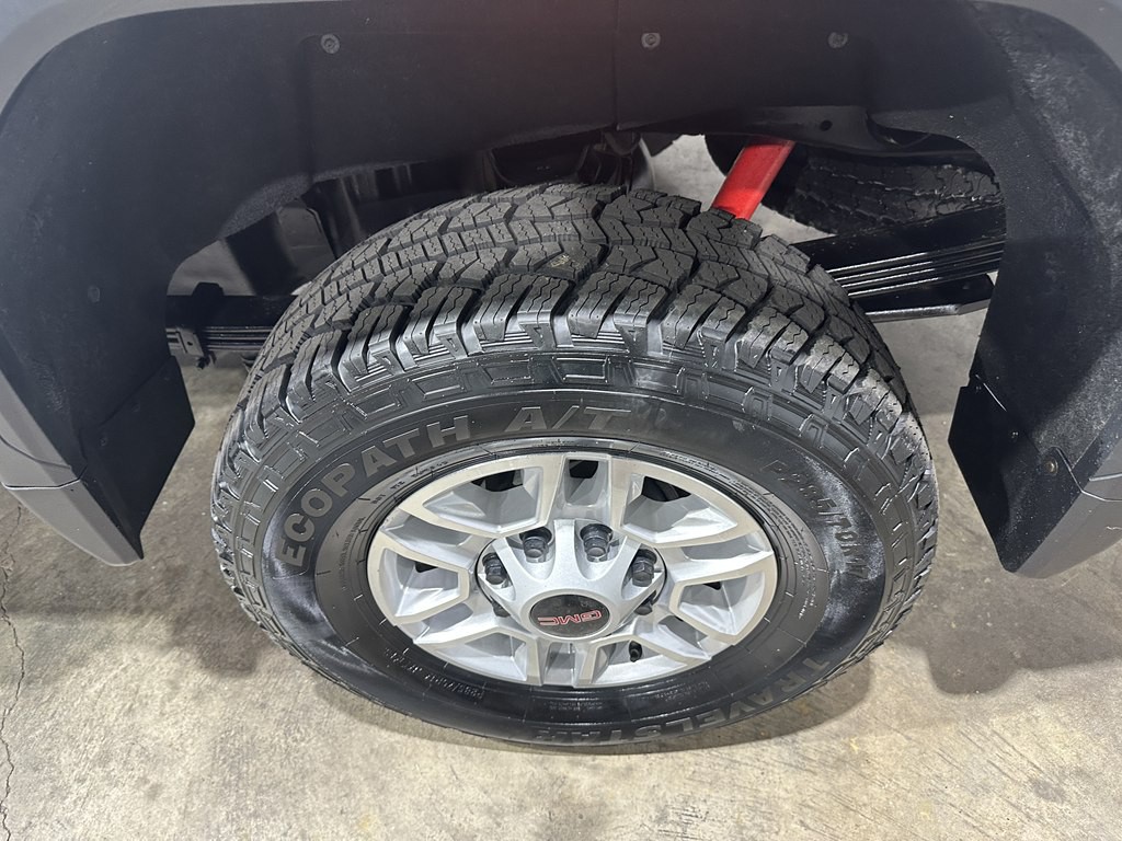 2020 GMC Sierra Image 4