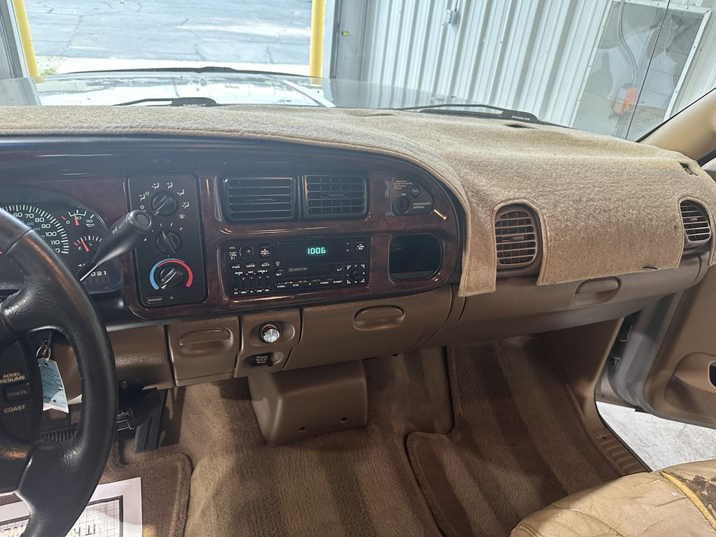 2000 Dodge Ram 3500 Image 15