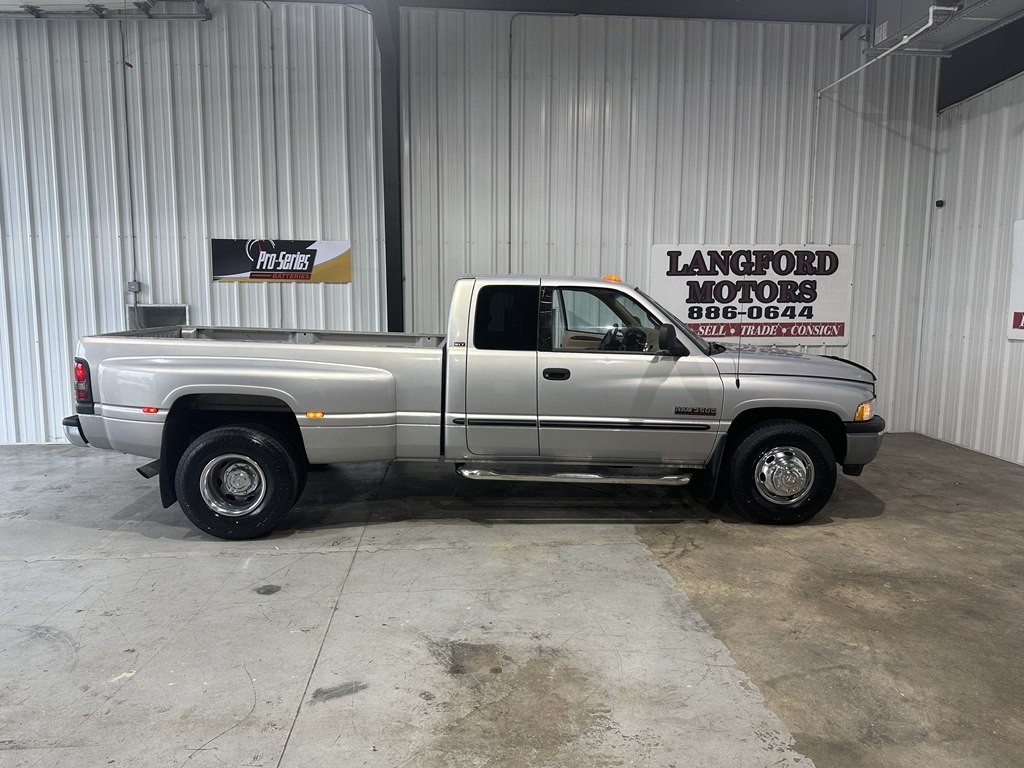 2000 Dodge Ram 3500 Image 19