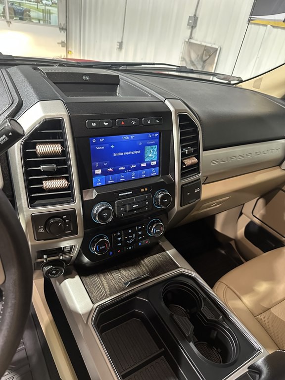 2021 Ford F-250 Image 17