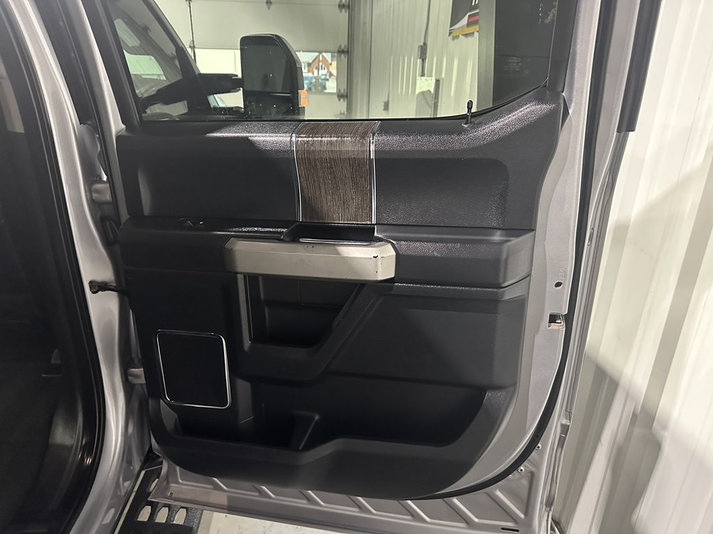 2021 Ford F-250 Image 10
