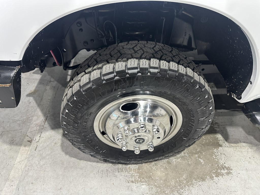 2014 Ford F-350 Image 3