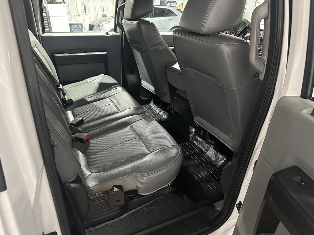 2014 Ford F-350 Image 8