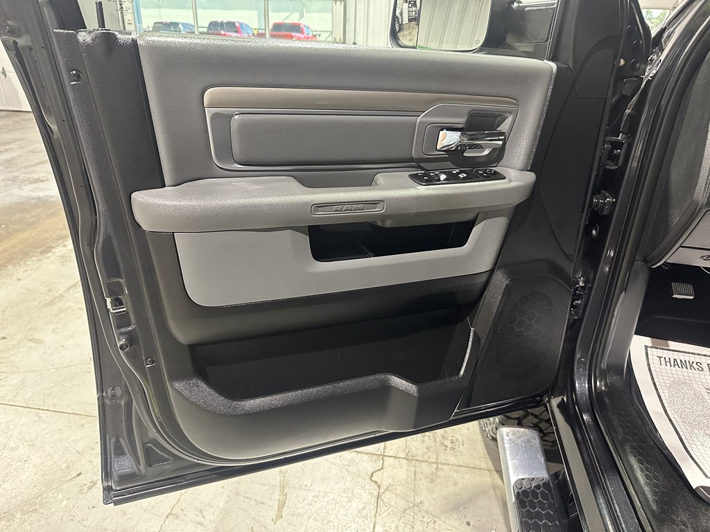 2018 RAM 2500 Image 14