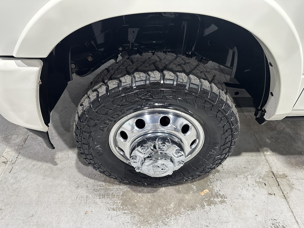 2022 RAM 3500 Image 3