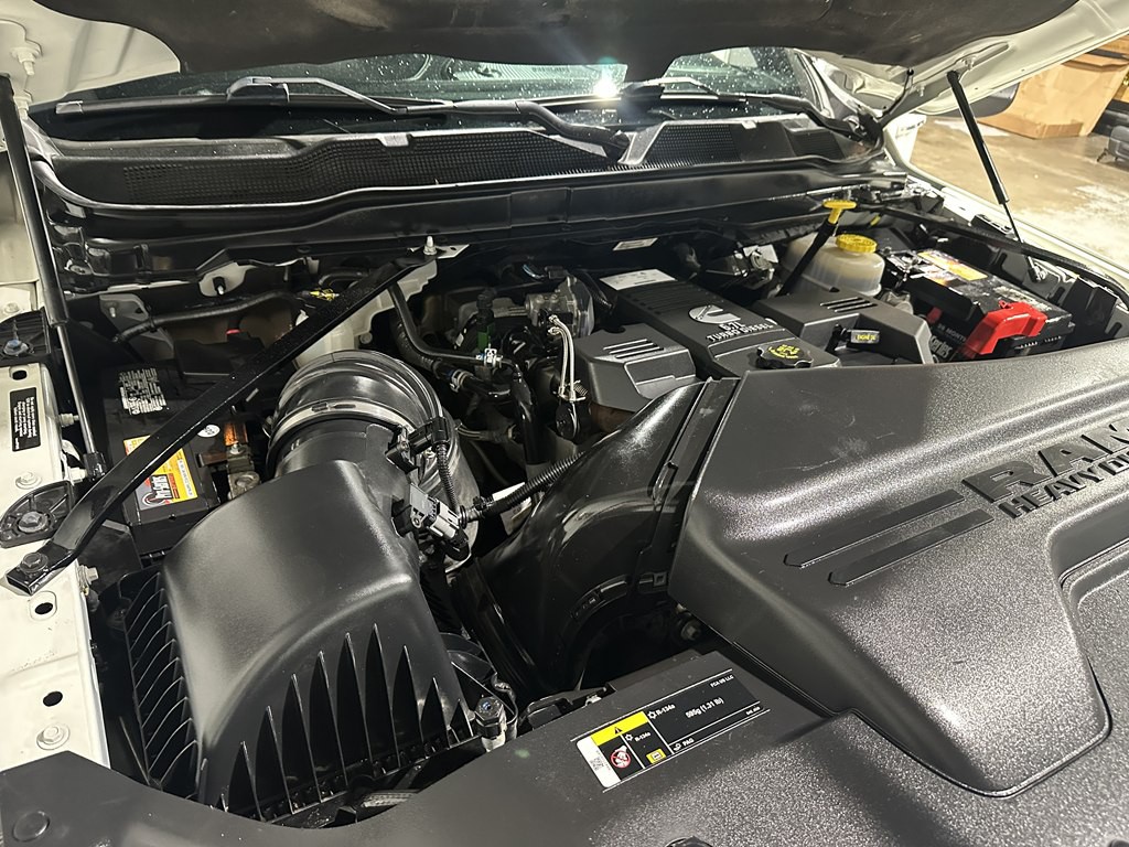 2022 RAM 3500 Image 18