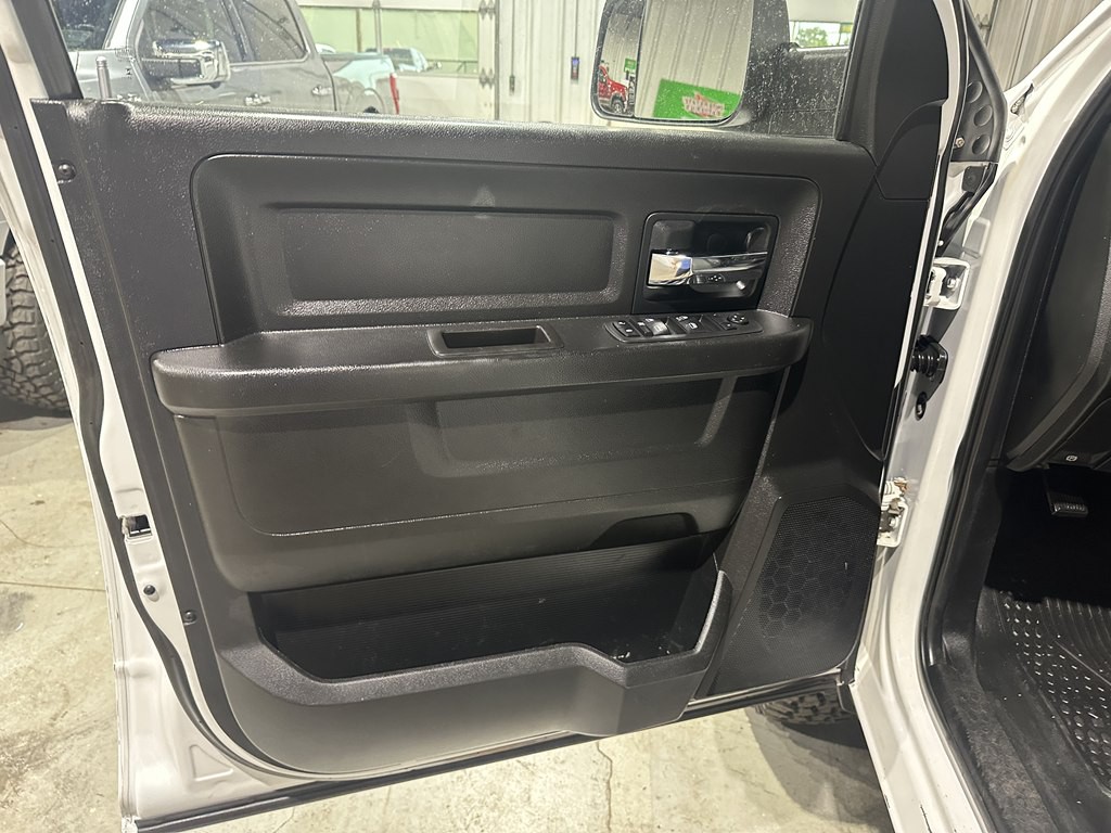 2019 RAM 3500 Image 13