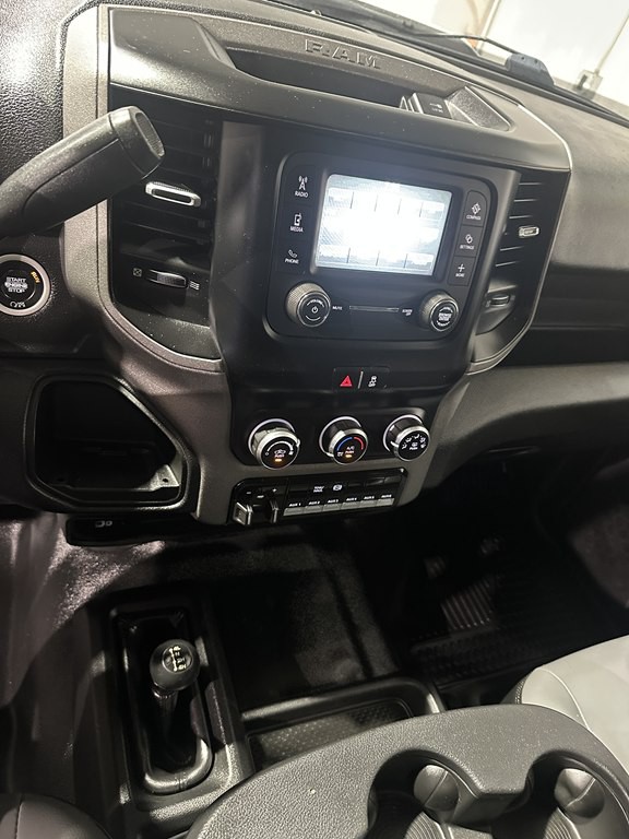 2019 RAM 3500 Image 16