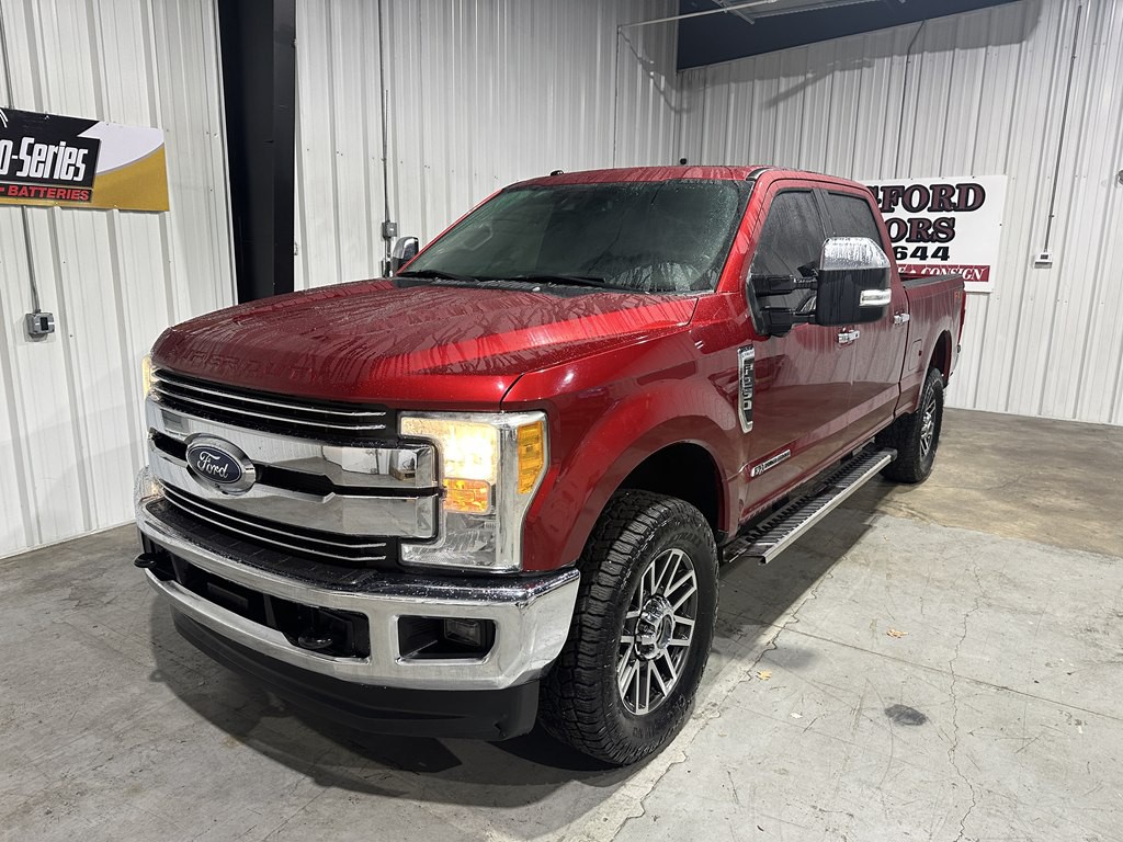 2017 Ford F-250 Image 2