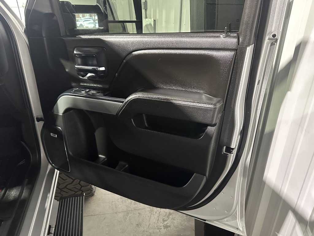 2015 Chevrolet Silverado 1500 Image 11