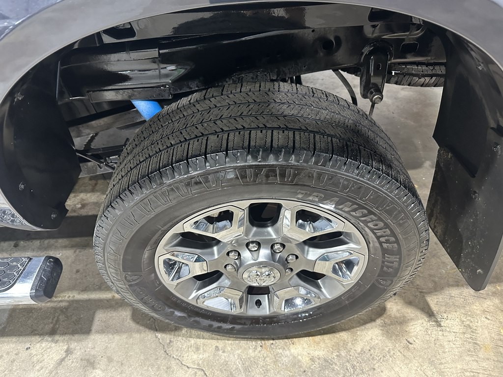 2017 RAM 2500 Image 8