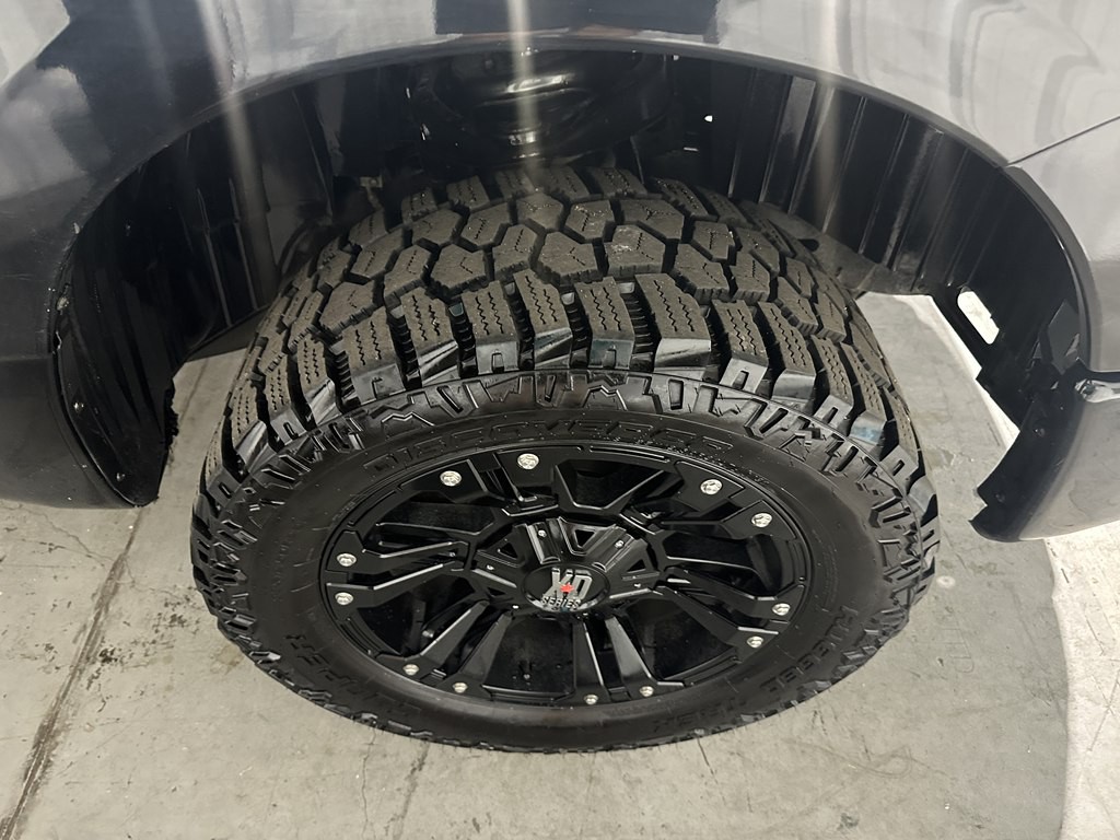 2017 Nissan Titan Image 7