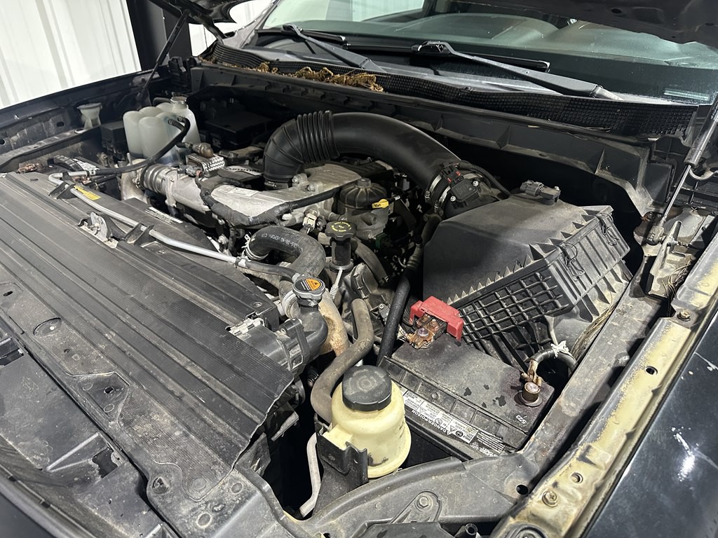 2017 Nissan Titan Image 18