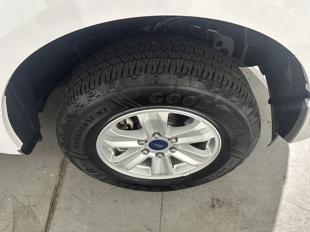 2017 Ford F-150 Image 8