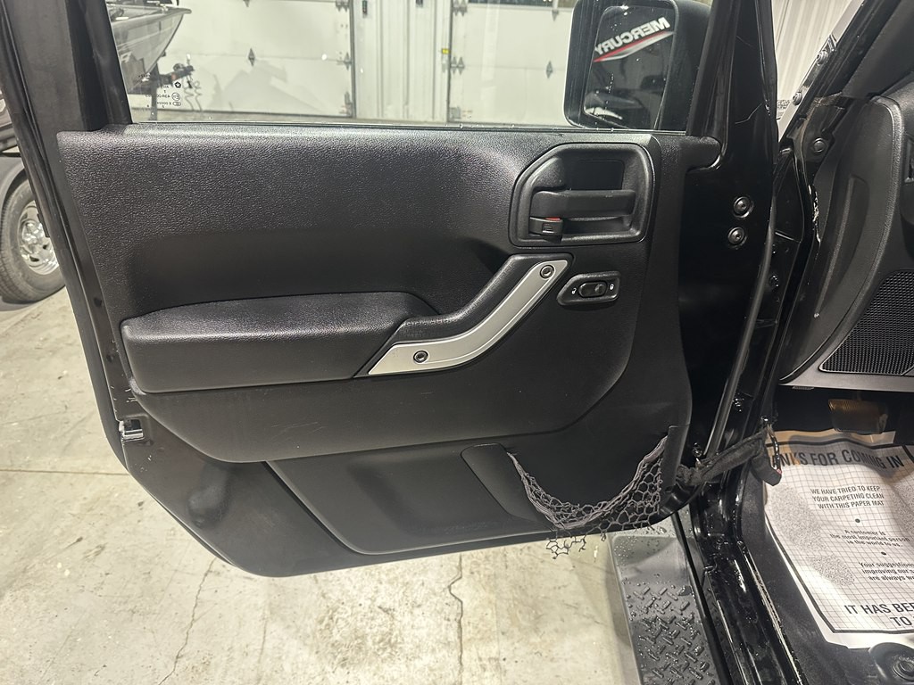 2013 Jeep Wrangler Unlimited Image 10