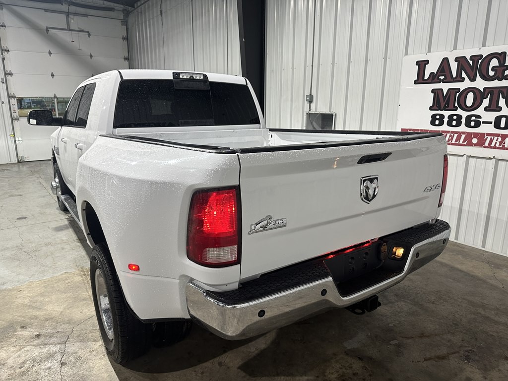 2014 RAM 3500 Image 4