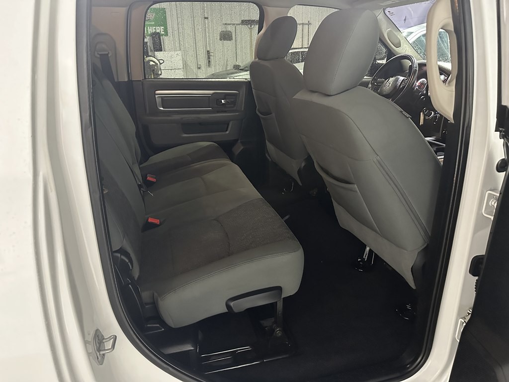 2014 RAM 3500 Image 8