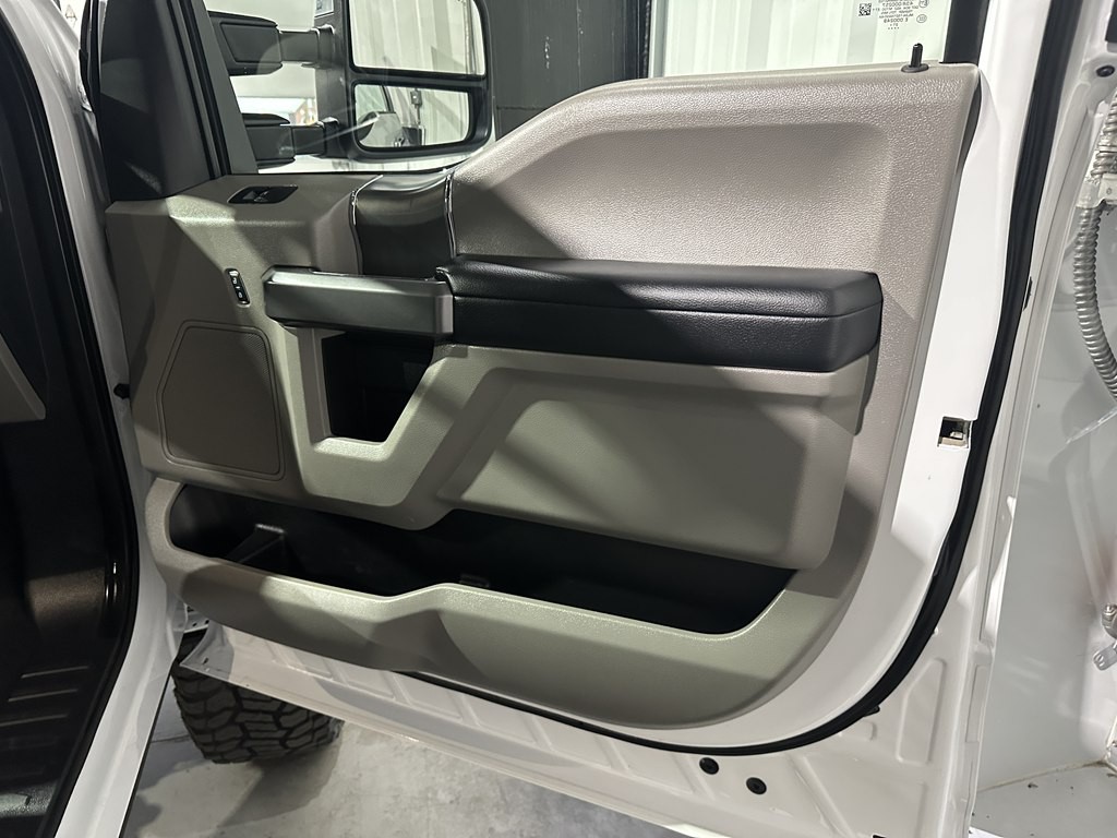 2022 Ford F-250 Image 9