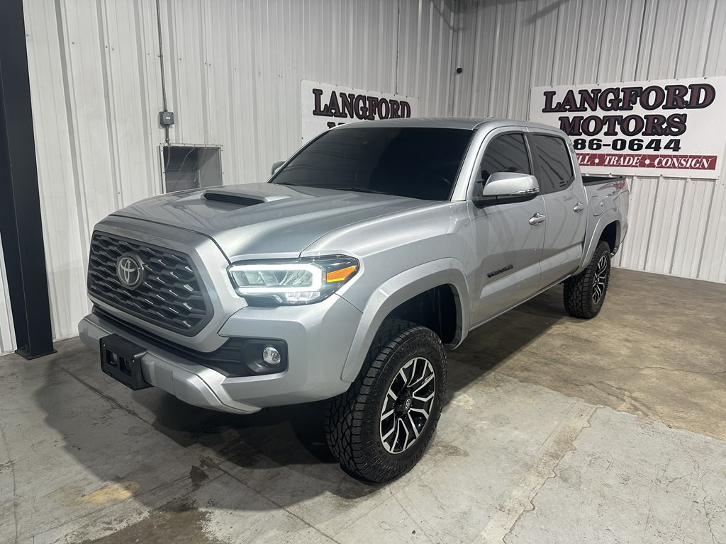 2022 Toyota Tacoma Image 2