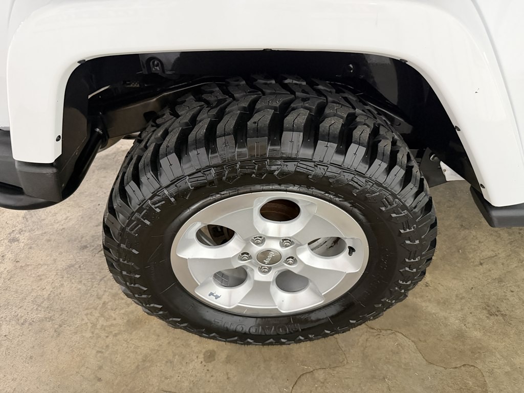 2015 Jeep Wrangler Image 6