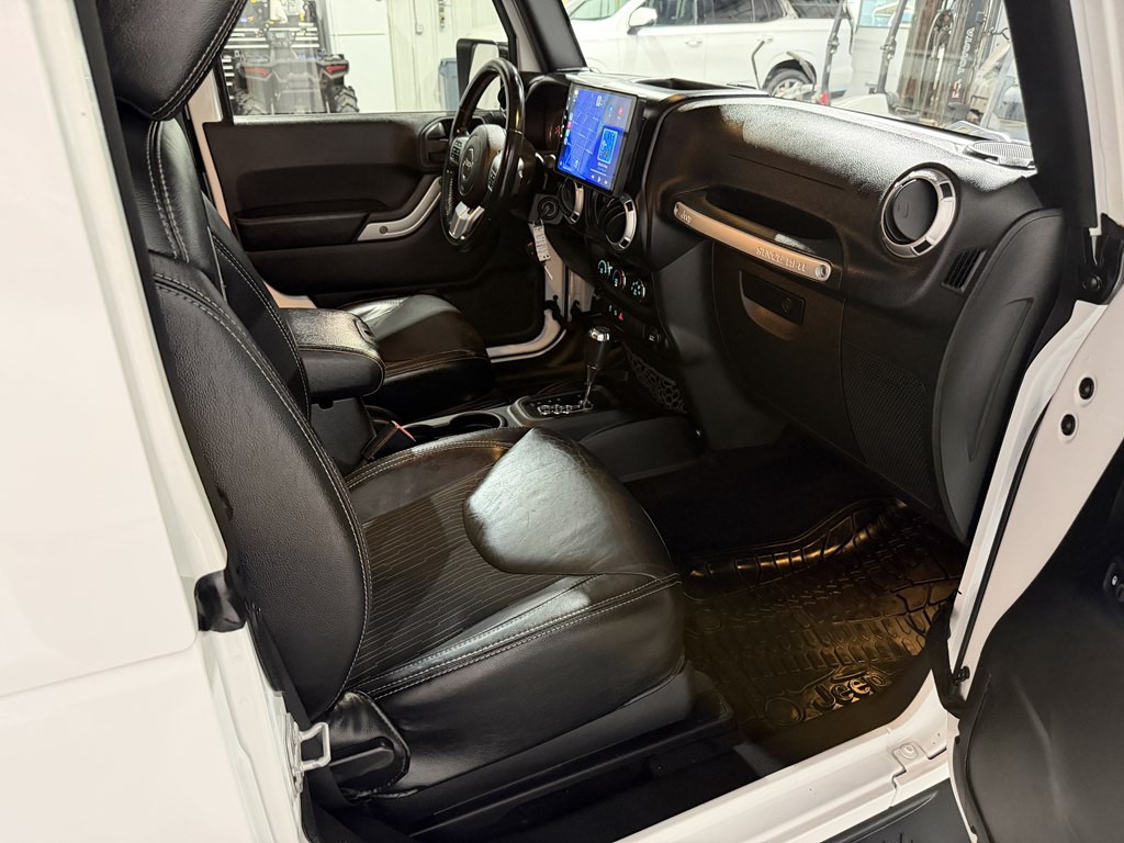 2015 Jeep Wrangler Image 8